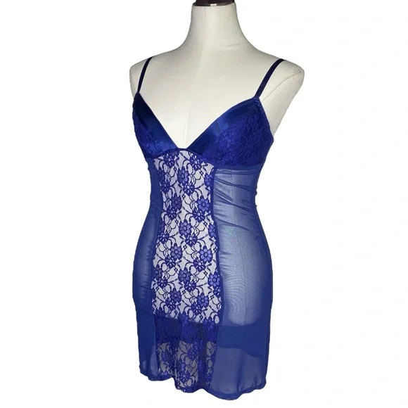 Frederick’s of Hollywood Blue Lace Chemise Slip - Picture 4 of 9